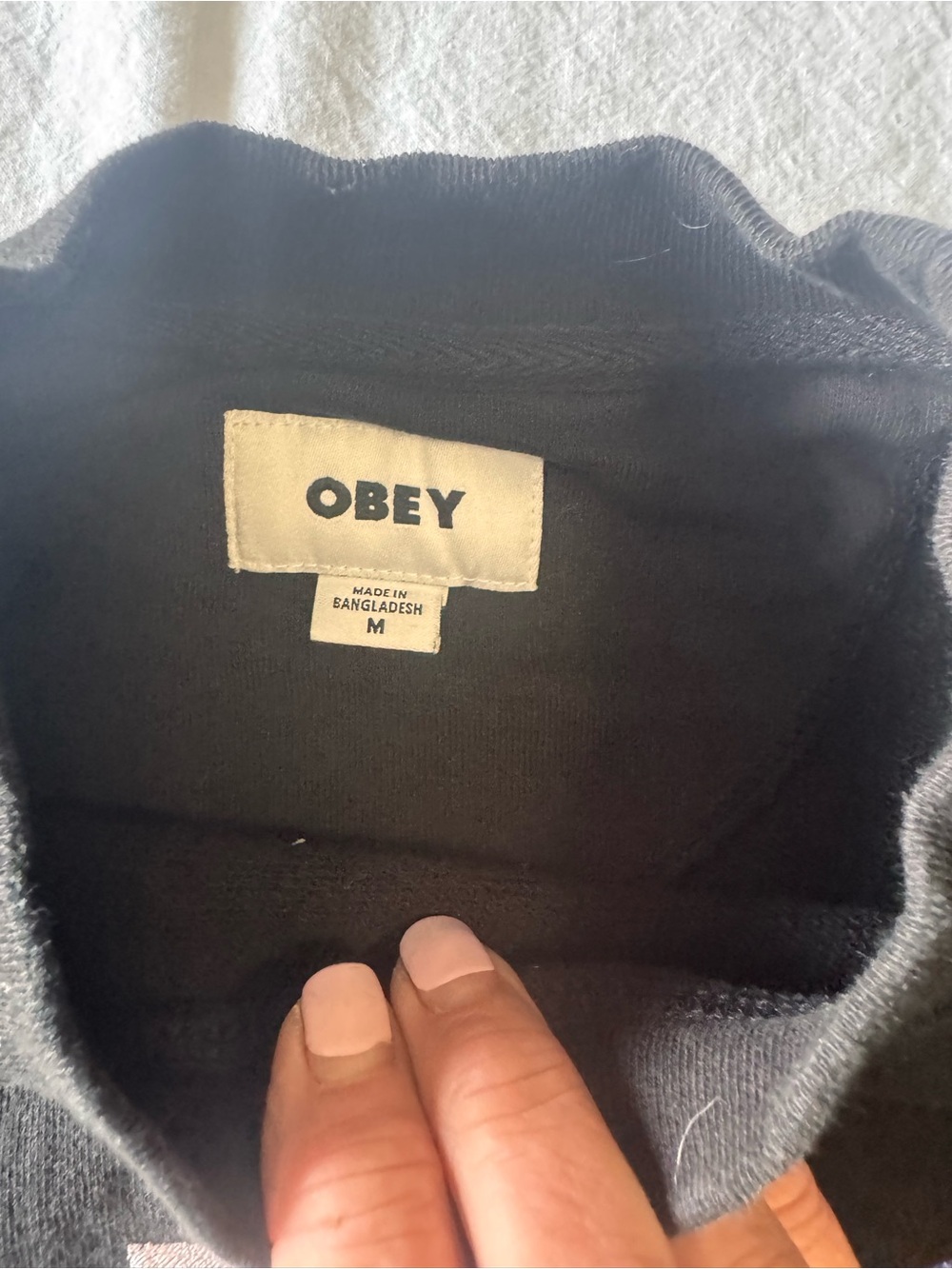 Obey Black Crewneck with Multicolor‎ Face Patch - Picture 3 of 4